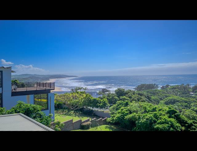 5 BEDROOM HOUSE FOR SALE IN ZINKWAZI BEACH